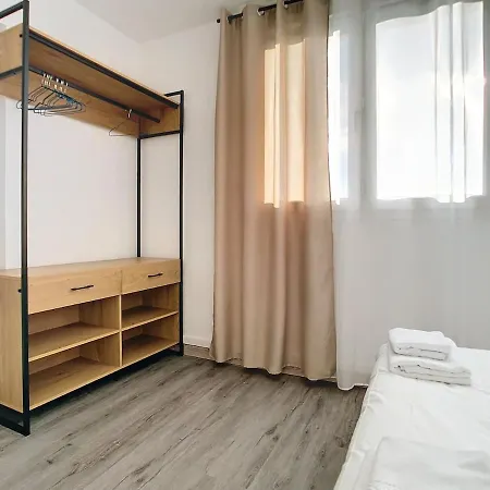 Apartment Center Free Parking Troyes